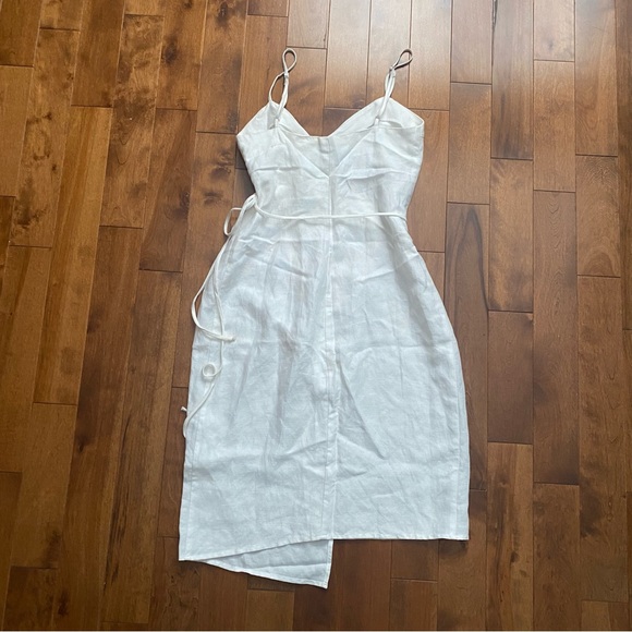 Reformation Cruz dress white wrap linen size XS - Picture 9 of 11
